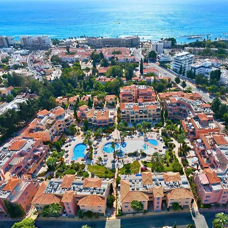 In Paphos, Prime Location Pools, Jacuzzis, Harbor & 300m To The Apartment Paphos