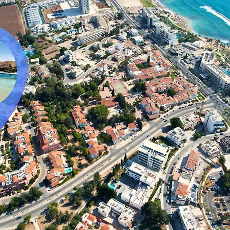 Апартаменты In Paphos, Prime Location Pools, Jacuzzis, Harbor & 300m To The *