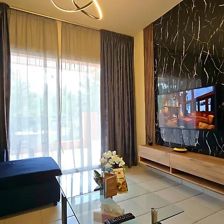 In Paphos, Prime Location Pools, Jacuzzis, Harbor & 300m To The Apartment *