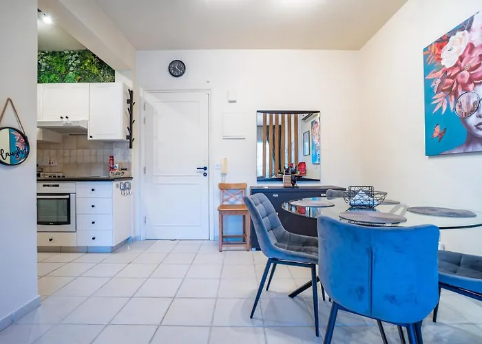 In Paphos, Prime Location Pools, Jacuzzis, Harbor & 300m To The *