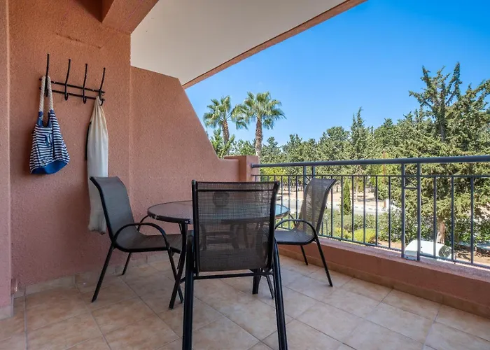 In Paphos, Prime Location Pools, Jacuzzis, Harbor & 300m To The *