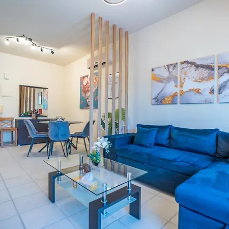 Lejlighed In Paphos, Prime Location Pools, Jacuzzis, Harbor & 300m To The Paphos